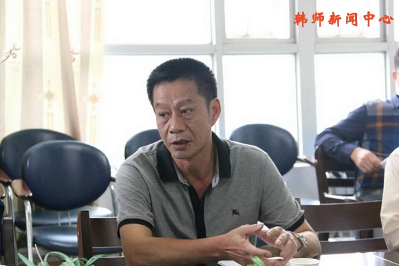 学校召开实验室建设与安全管理工作委员会工作会议